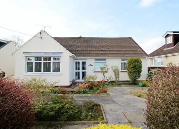 Detached bungalow For Sale in Pontypridd