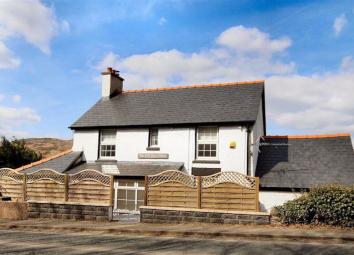 2 Bedroom Cottage for sale