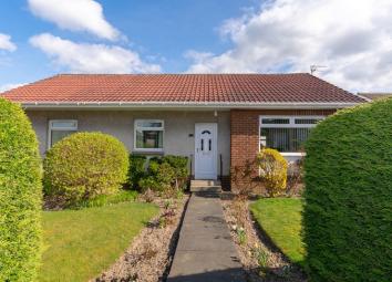Bungalow For Sale in Dunfermline