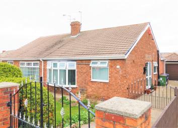 Semi-detached bungalow For Sale in Middlesbrough