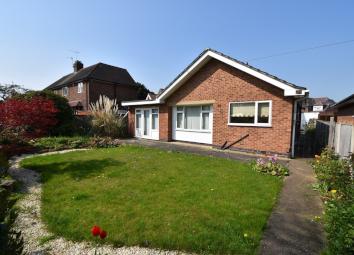 Bungalow For Sale in Nottingham