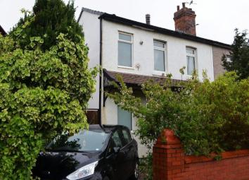 End terrace house For Sale in Southport