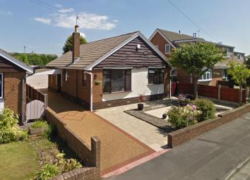Detached bungalow For Sale in Preston