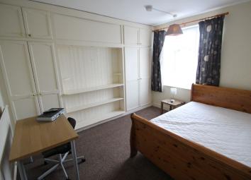 Terraced house To Rent in Northampton