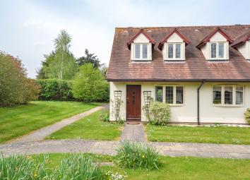 2 Bedroom End terrace house to rent