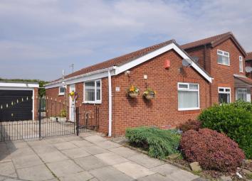 Detached bungalow For Sale in Manchester