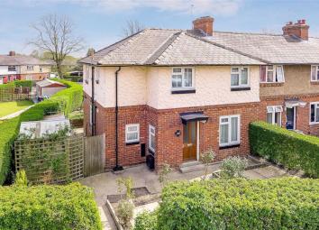 End terrace house For Sale in Harrogate