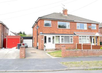 Semi-detached house For Sale in Brigg