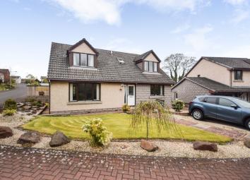 Detached house For Sale in Dundee