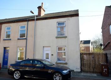 End terrace house For Sale in Wakefield