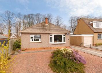 Detached bungalow For Sale in Edinburgh
