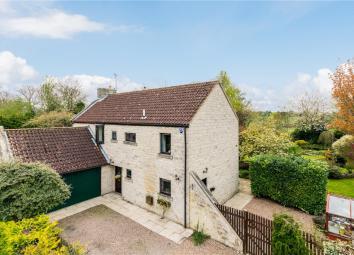 Detached house For Sale in Tadcaster