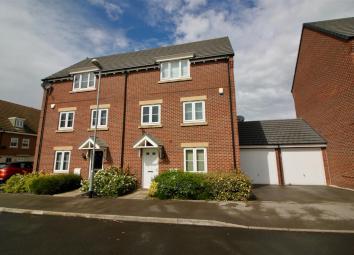 Town house For Sale in Retford
