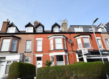 Flat To Rent in Llandudno
