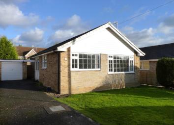 Detached bungalow To Rent in Harrogate