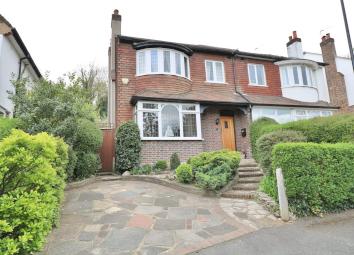 Semi-detached house For Sale in Purley