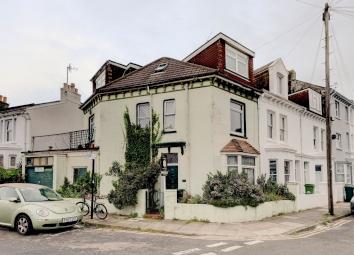 End terrace house For Sale in Brighton