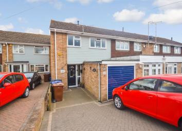 Terraced house For Sale in Stanford-Le-Hope