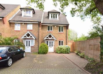 Town house For Sale in Croydon