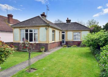 Detached bungalow For Sale in Gillingham