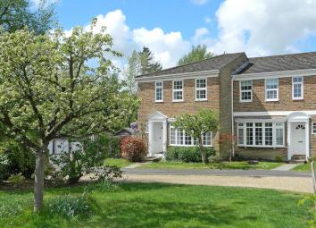Semi-detached house For Sale in Midhurst