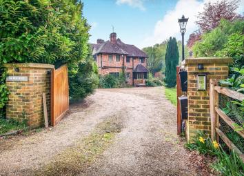 Detached house For Sale in Pulborough