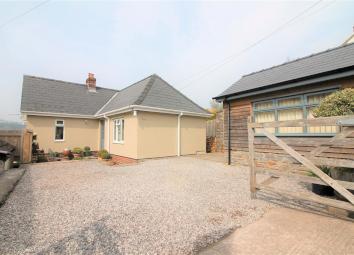 Detached bungalow For Sale in Lydney