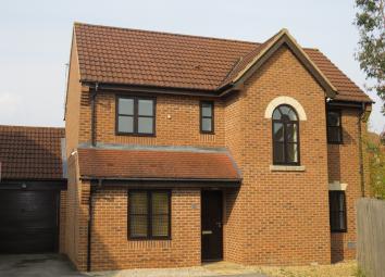 Detached house For Sale in Milton Keynes