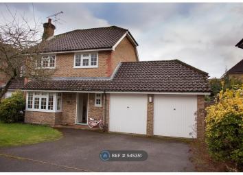 Detached house To Rent in Farnham