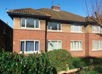 Flat To Rent in Surbiton