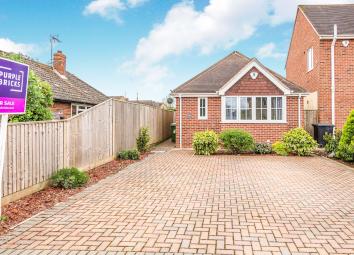 Detached bungalow For Sale in Reading