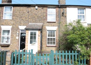 Terraced house For Sale in Rochester