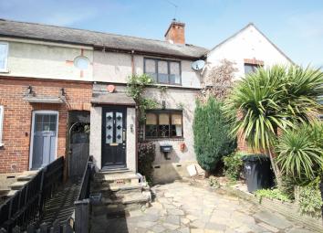 Terraced house For Sale in Enfield