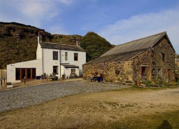 Detached house For Sale in Colne