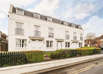 Flat For Sale in Canterbury