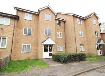 Flat For Sale in Barnet