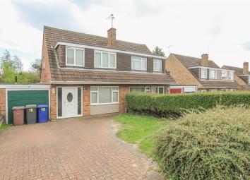 3 Bedroom Semi-detached house to rent