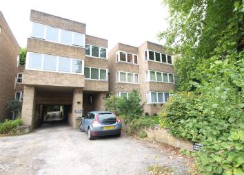 Flat To Rent in Bromley