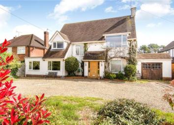 Detached house For Sale in Maidenhead