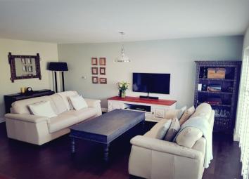 Detached house For Sale in Harlow