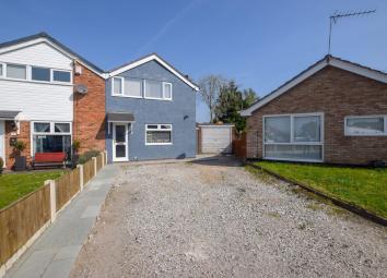 Semi-detached house For Sale in Neston