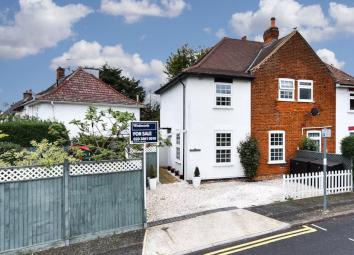 Semi-detached house For Sale in Surbiton