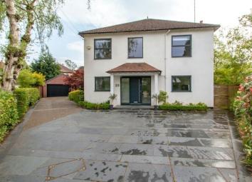 Detached house For Sale in Altrincham