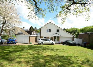 Detached house For Sale in Hatfield