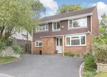 Detached house For Sale in Haslemere