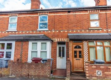 Terraced house For Sale in Reading