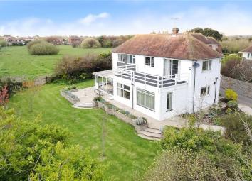Detached house For Sale in Littlehampton
