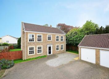 Detached house For Sale in Thirsk