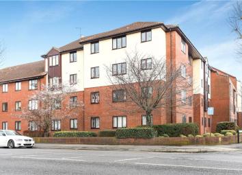 Flat For Sale in Staines