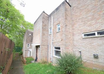 Terraced house For Sale in Cwmbran